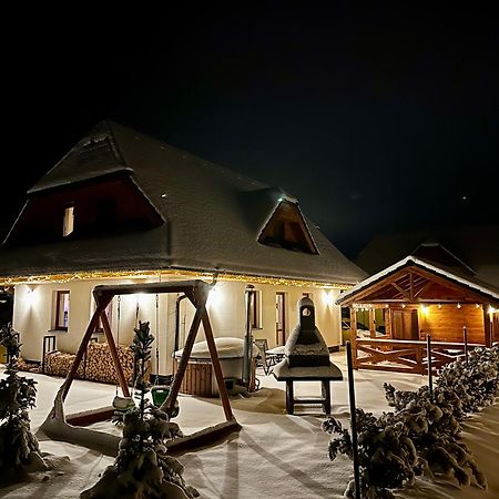 Vila Svistovka Stara Lesna Luaran gambar