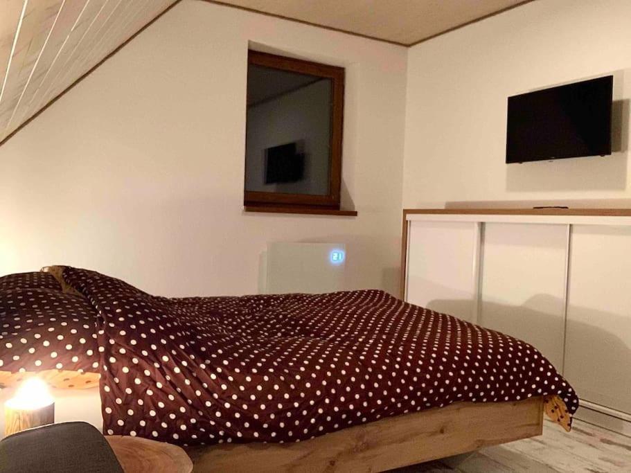 Vila Svistovka Stara Lesna Luaran gambar