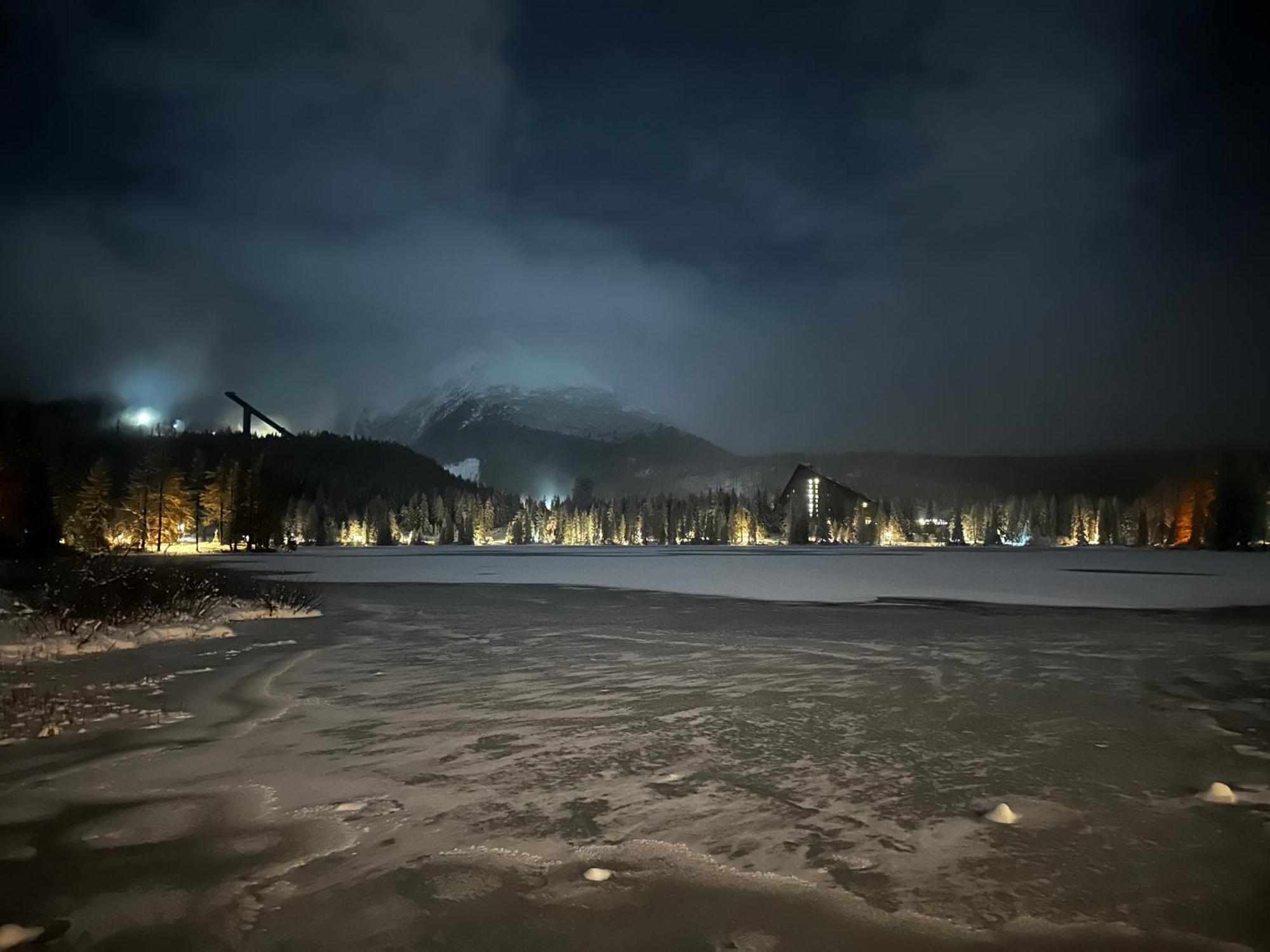 Vila Svistovka Stara Lesna Luaran gambar
